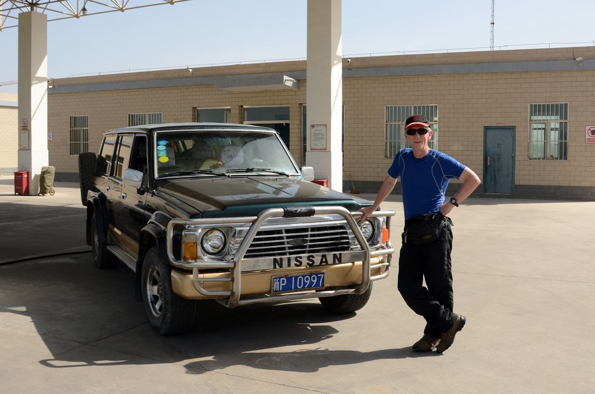 03 Jerome Ryan With Four Wheel Drive Just After Leaving Kashgar